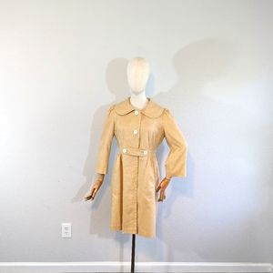 Lilly Pulitzer Tan Woven Cotton Trench Coat with Peter Pan Collar / Medium